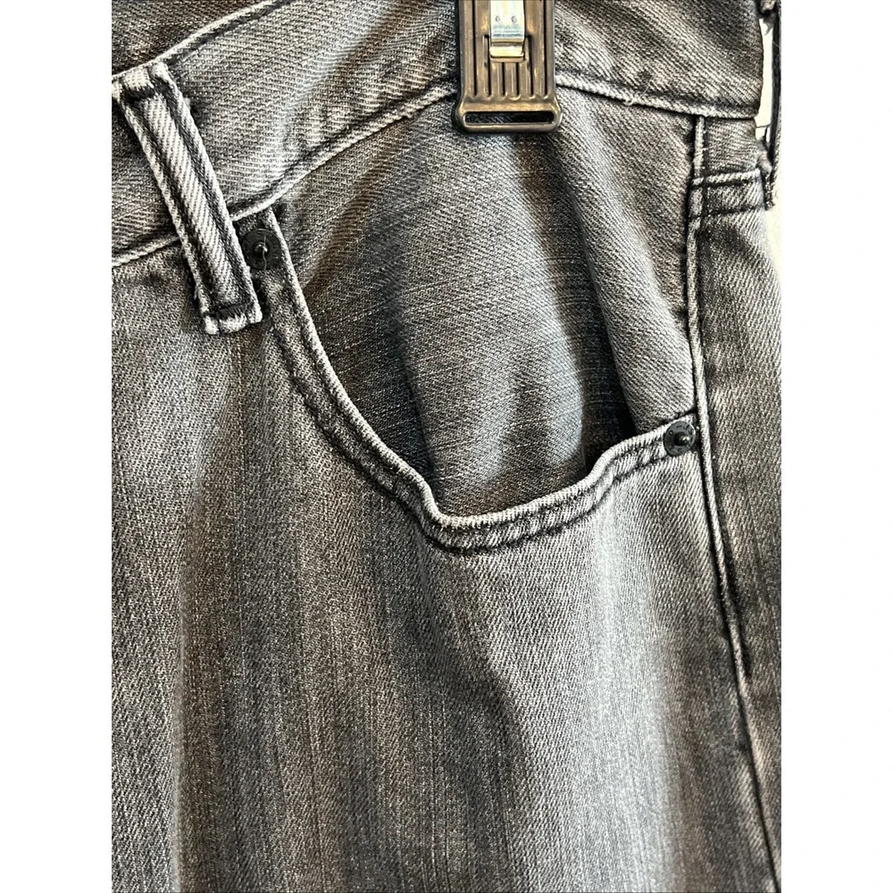Levis 501 straight leg jeans Men 34X32 (35x31 ) Button Fly Gray Denim